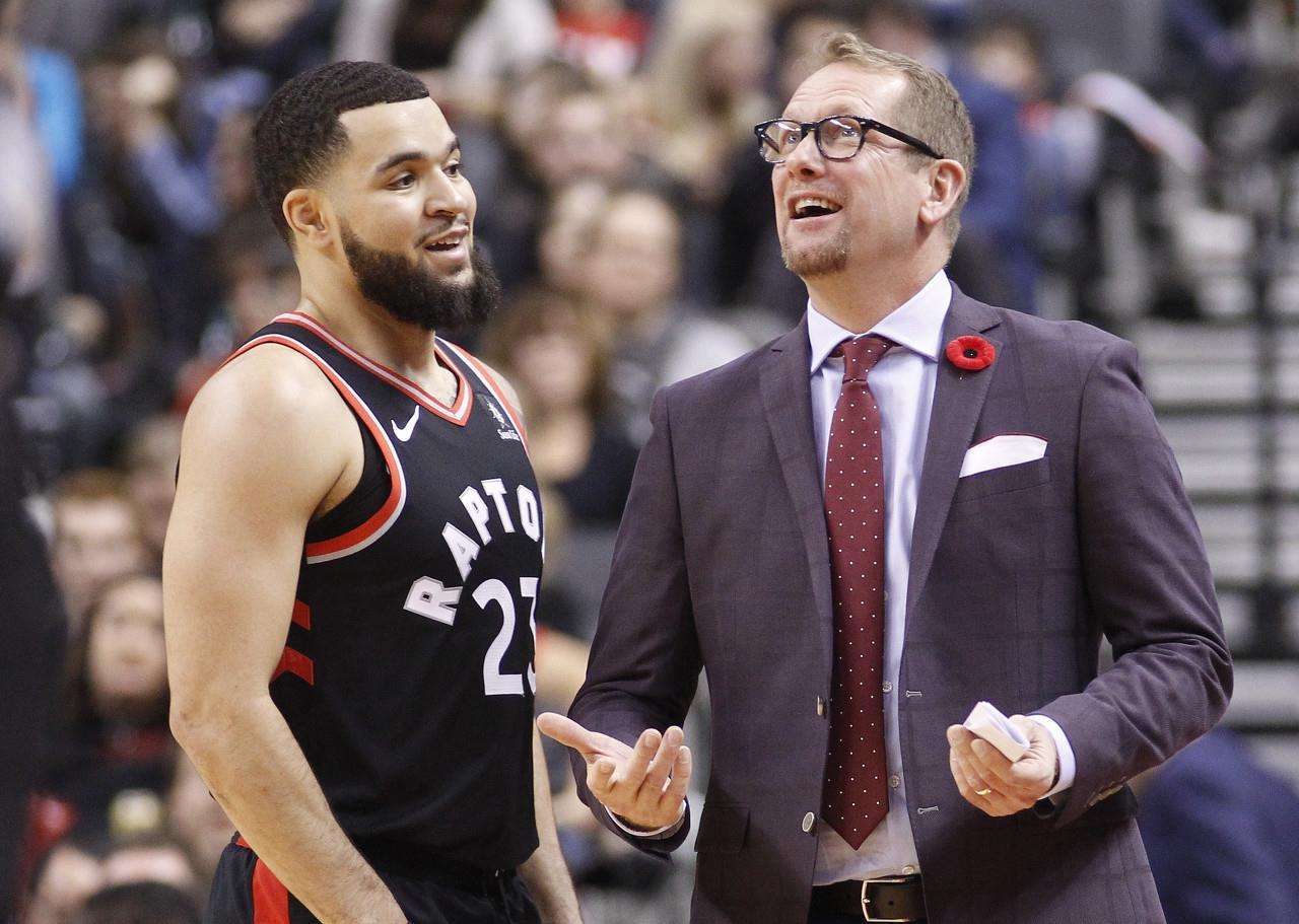 他的几次中 他的几次中