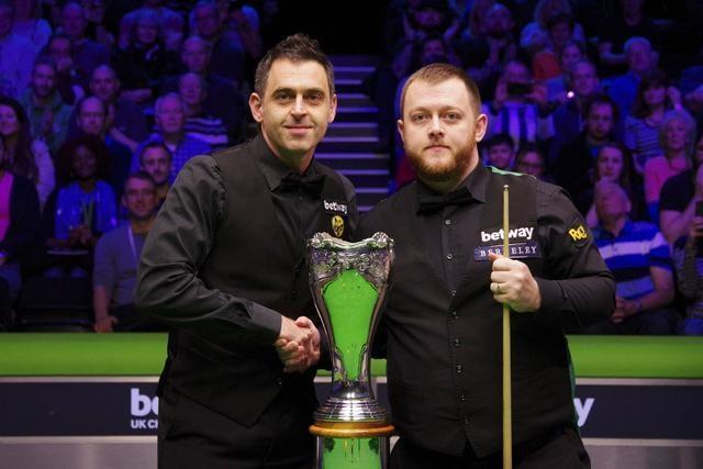 在此背景下 在此背景下