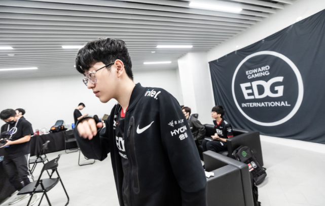 在这场对决 在这场对决