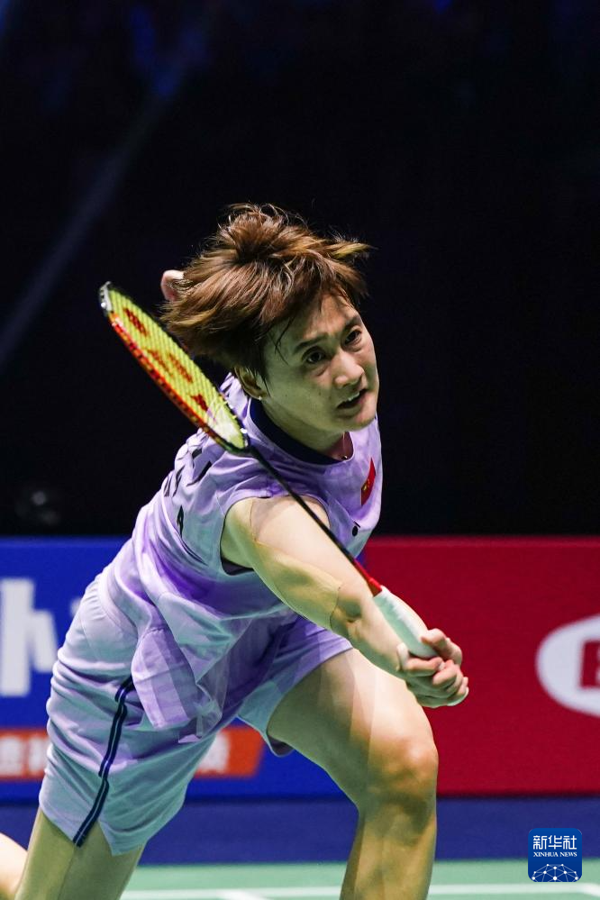 中荣膺冠军 中荣膺冠军