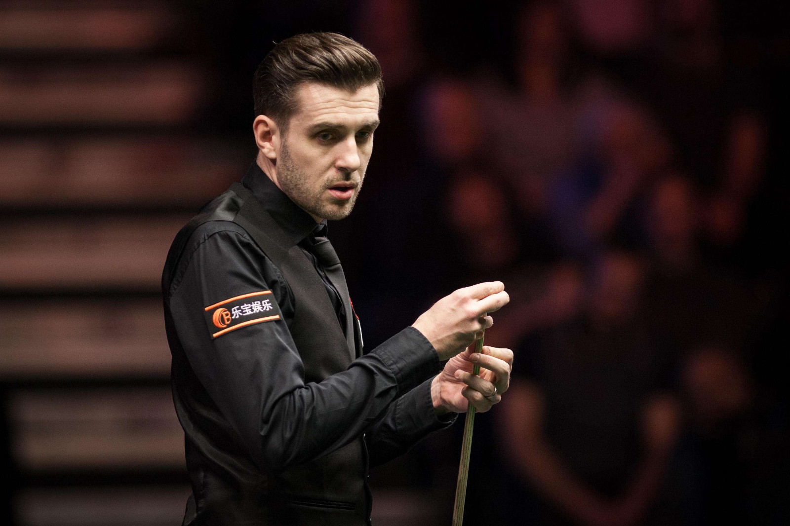 察他个人魅 察他个人魅