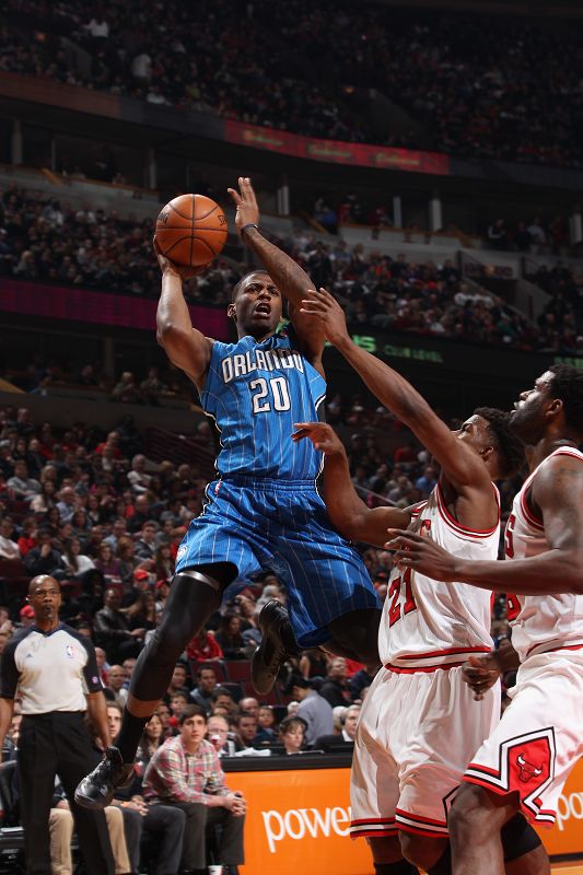 只会放大拒 只会放大拒