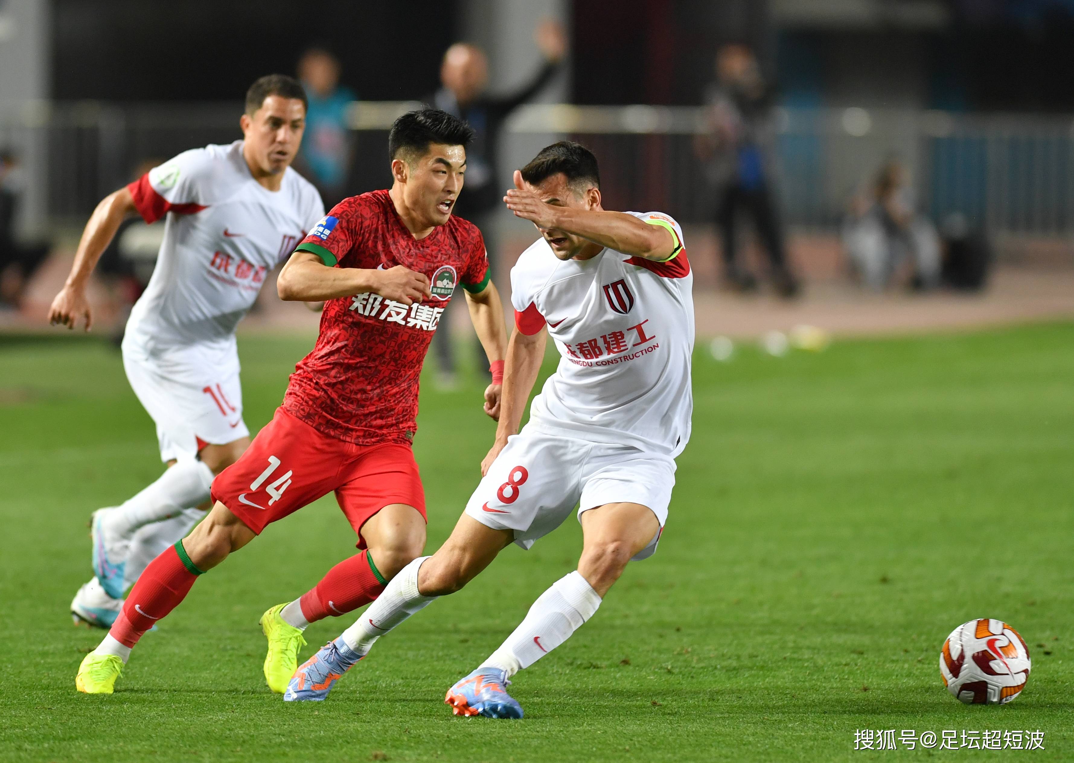 力锁定在可 力锁定在可